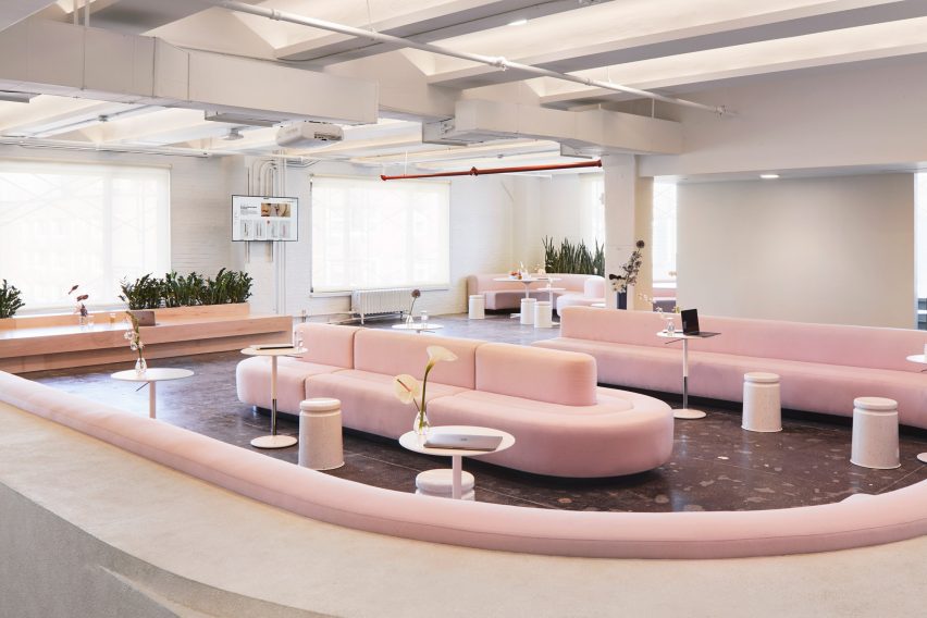 Glossier HQ by Rafael de Cárdenas