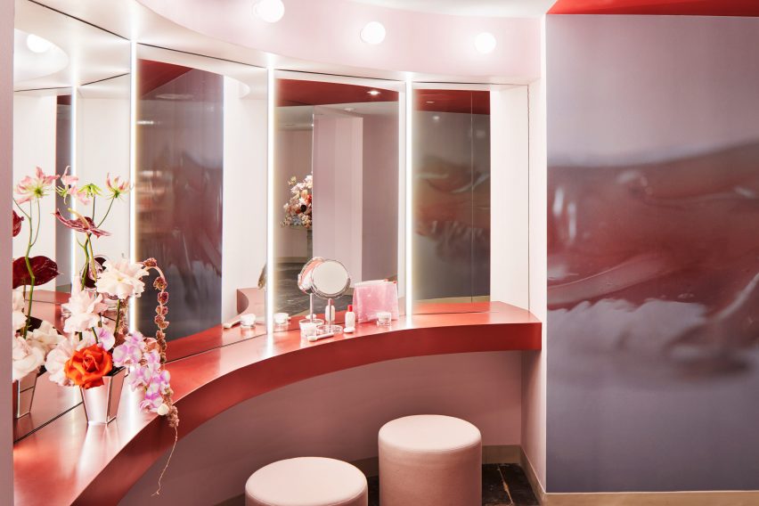 Glossier HQ by Rafael de Cárdenas
