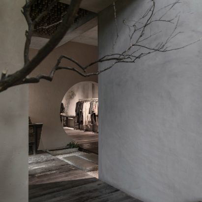 Yiduan Shanghai completes serene HQ in Shanghai for local clothing brand Hemu