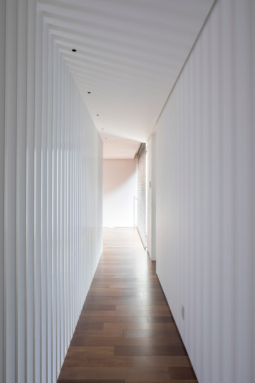 House of Courtyards by Bloco Arquitetos