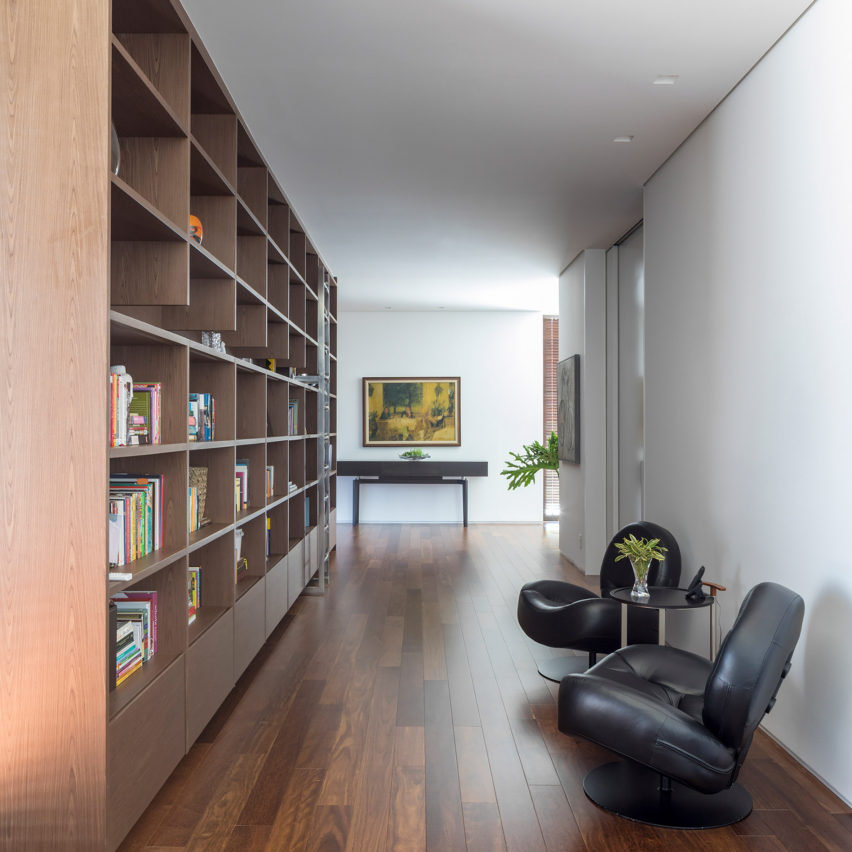 House of Courtyards by Bloco Arquitetos