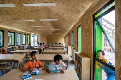 Huxia Star Library by Dots Architects