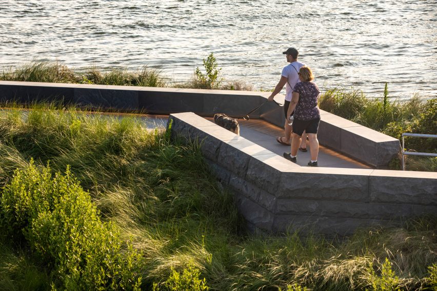 Hunter's Point by SWA/Balsley and Weiss Manfredi