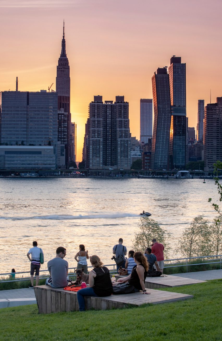Hunter's Point by SWA/Balsley and Weiss Manfredi