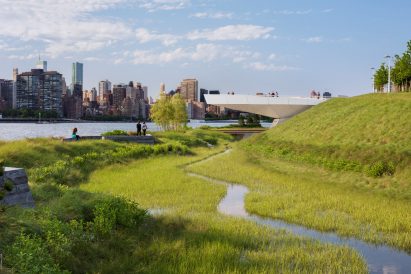 Hunter's Point by SWA/Balsley and Weiss Manfredi