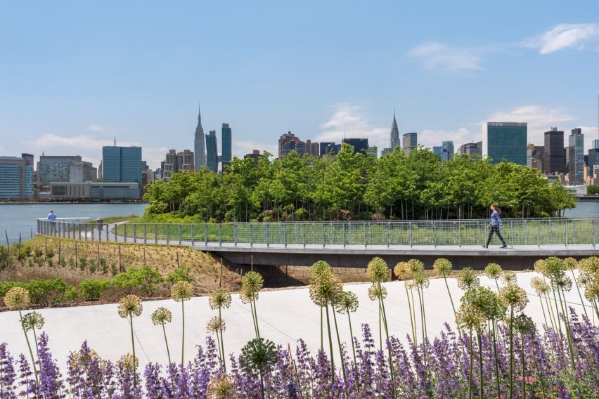 Hunter's Point by SWA/Balsley and Weiss Manfredi