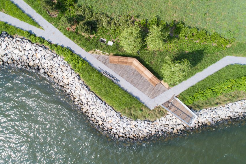Hunter's Point by SWA/Balsley and Weiss Manfredi