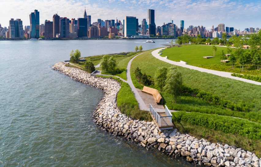 Hunter's Point by SWA/Balsley and Weiss Manfredi
