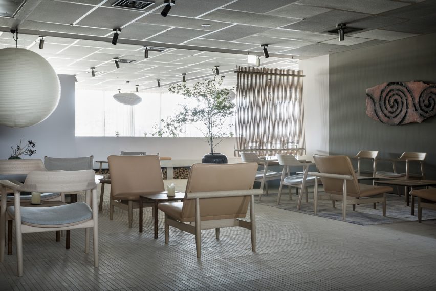 Inua restaurant by OEO Studio