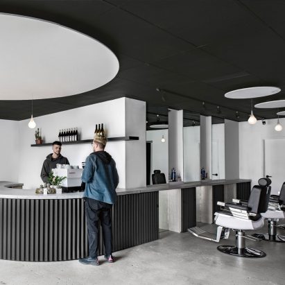 Juice salon and cafe by StudioAC