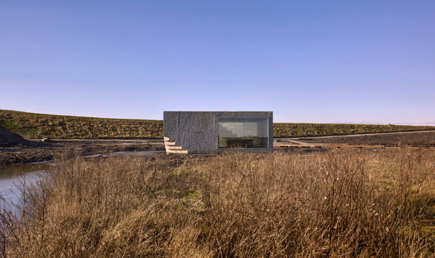 Regional centre Levensstrijdweg in The Netherlands by Rink Tilanus