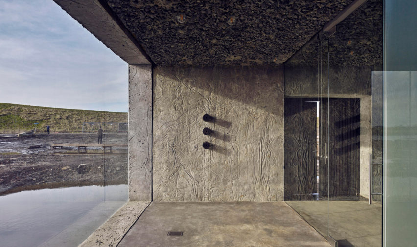 Regional centre Levensstrijdweg in The Netherlands by Rink Tilanus