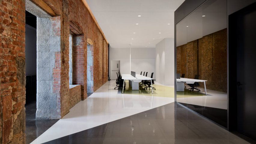Lightspeed 2 by ACDF Architecture