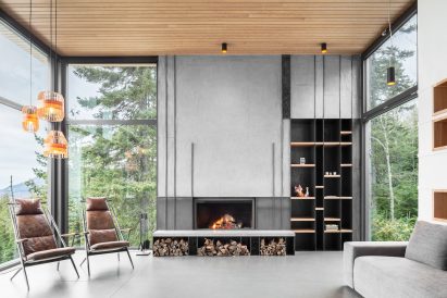 Long Horizontals by Thellend Fortin Architectes