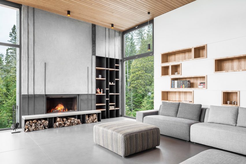 Long Horizontals by Thellend Fortin Architectes