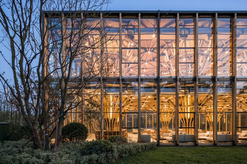 Longfu Life Experience Centre in the Henan Province of China by LUO Studio