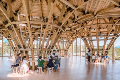 Longfu Life Experience Centre in the Henan Province of China by LUO Studio