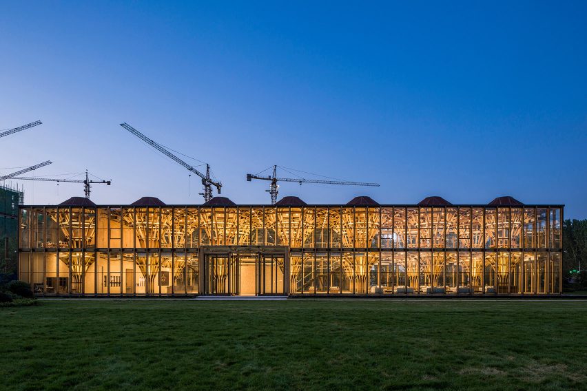 Longfu Life Experience Centre in the Henan Province of China by LUO Studio
