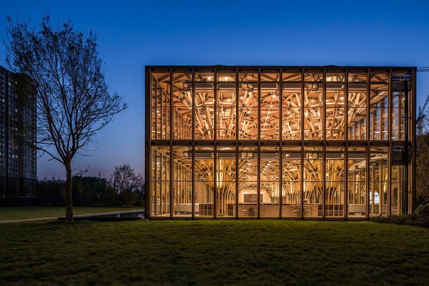 Longfu Life Experience Centre in the Henan Province of China by LUO Studio