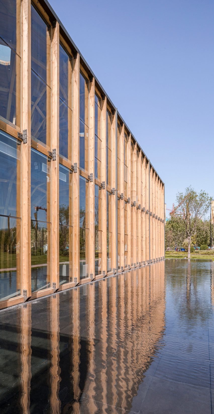 Longfu Life Experience Centre in the Henan Province of China by LUO Studio