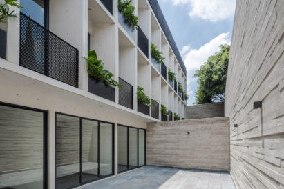 MX581 Mexico City housing by HGR Arquitectos