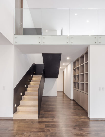 MX581 Mexico City housing by HGR Arquitectos