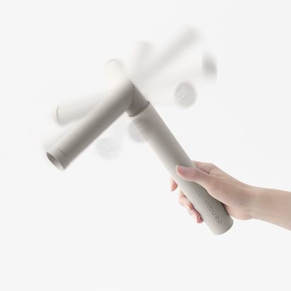 Nendo designs emergency portable battery that can be charged by hand