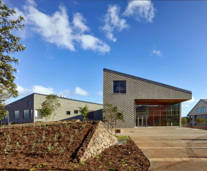 Administration and Allied Health Building at University of Hawaii by Perkins + Will