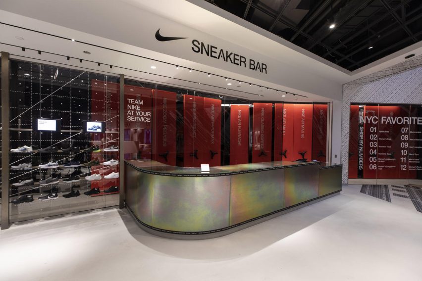 Nike New York flagship House of Innovation 000