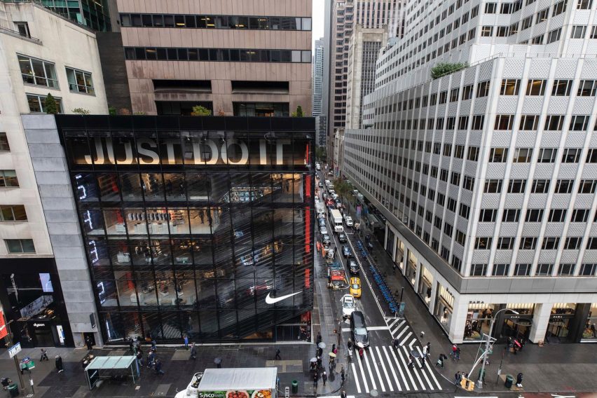 Nike New York flagship House of Innovation 000
