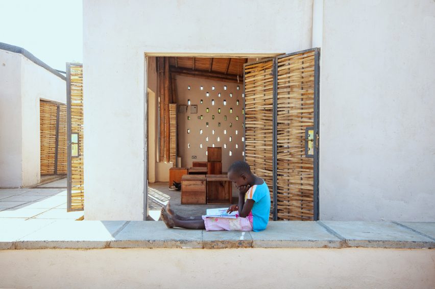 The Okana Centre for Change in Kenya, by Laura Katharina Straehle and Ellen Rouwendal