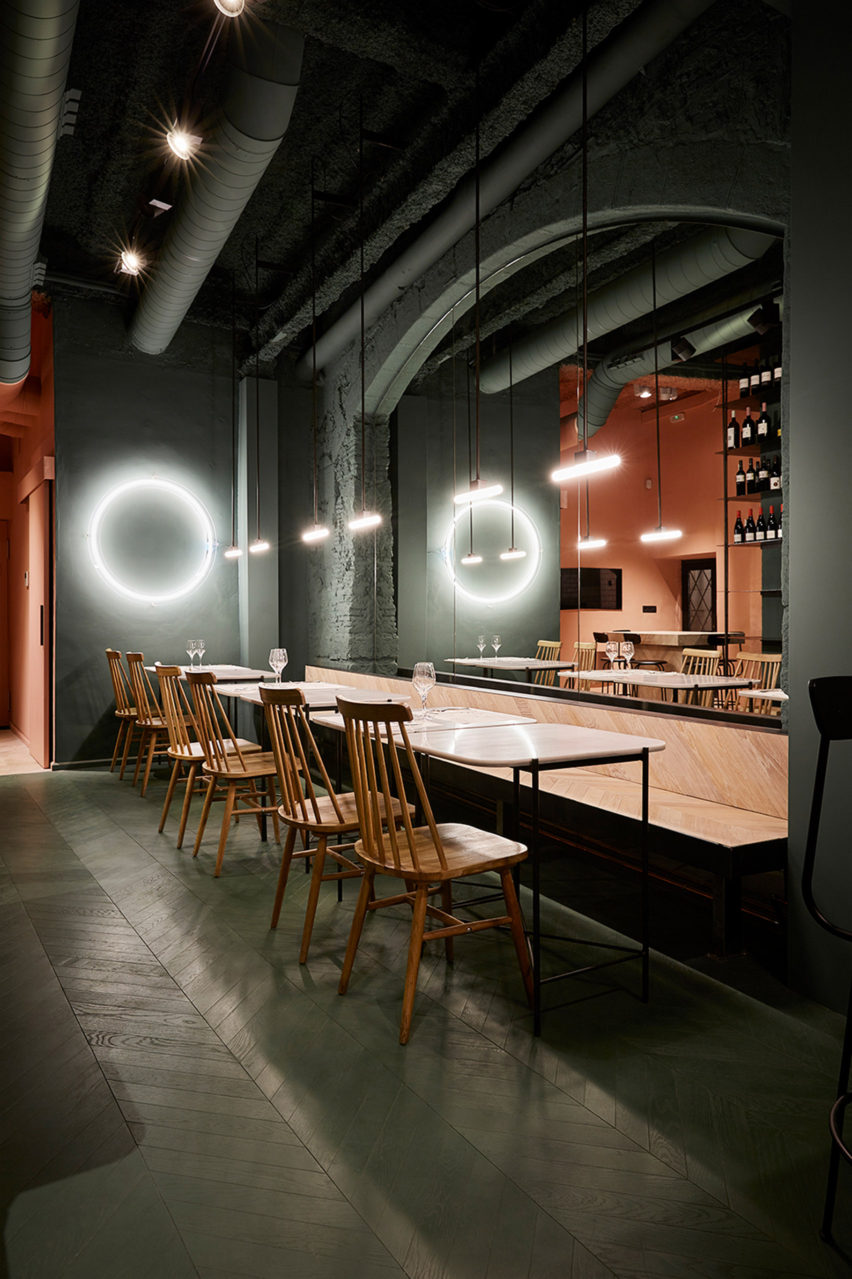 Orvay bar by Isern Serra