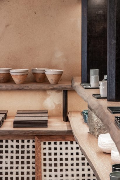 Otonali restaurant and B-Raku ceramics store by Guillaume Terver