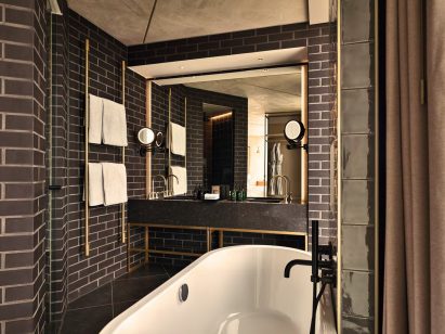 Conran and Partners creates sustainable luxury hotel in Amsterdam