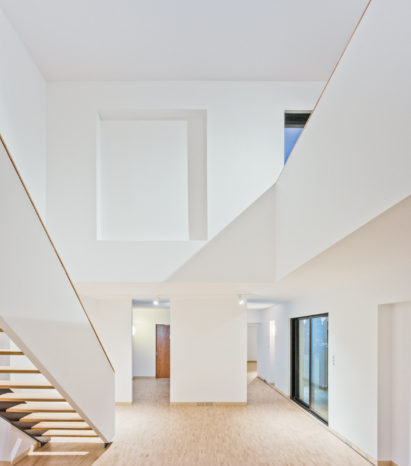 Moshe Safdie's private Habitat 67 home is restored and open to the public