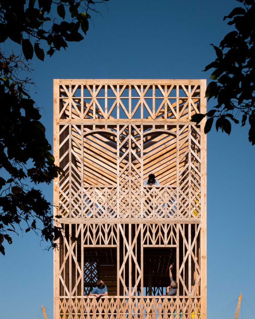 Terraced house pavilion by Studio Weave