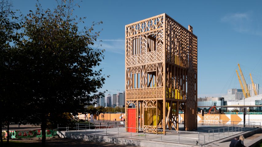 Terraced house pavilion by Studio Weave