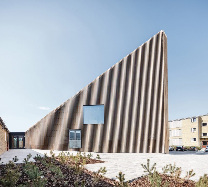 COBE's wedge-shaped library references its modernist surroundings