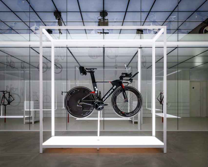 United Cycle Lab & Store by Johannes Torpe Studios