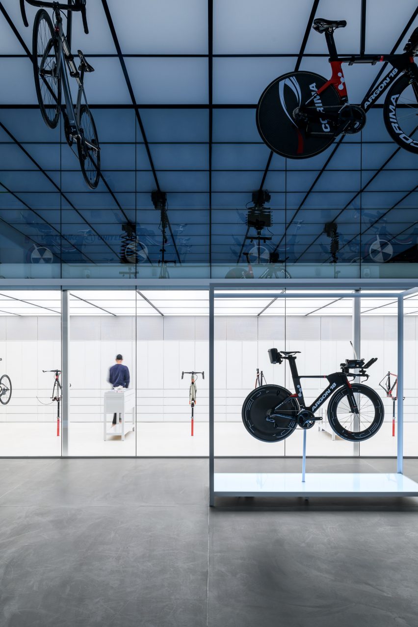 United Cycle Lab & Store by Johannes Torpe Studios