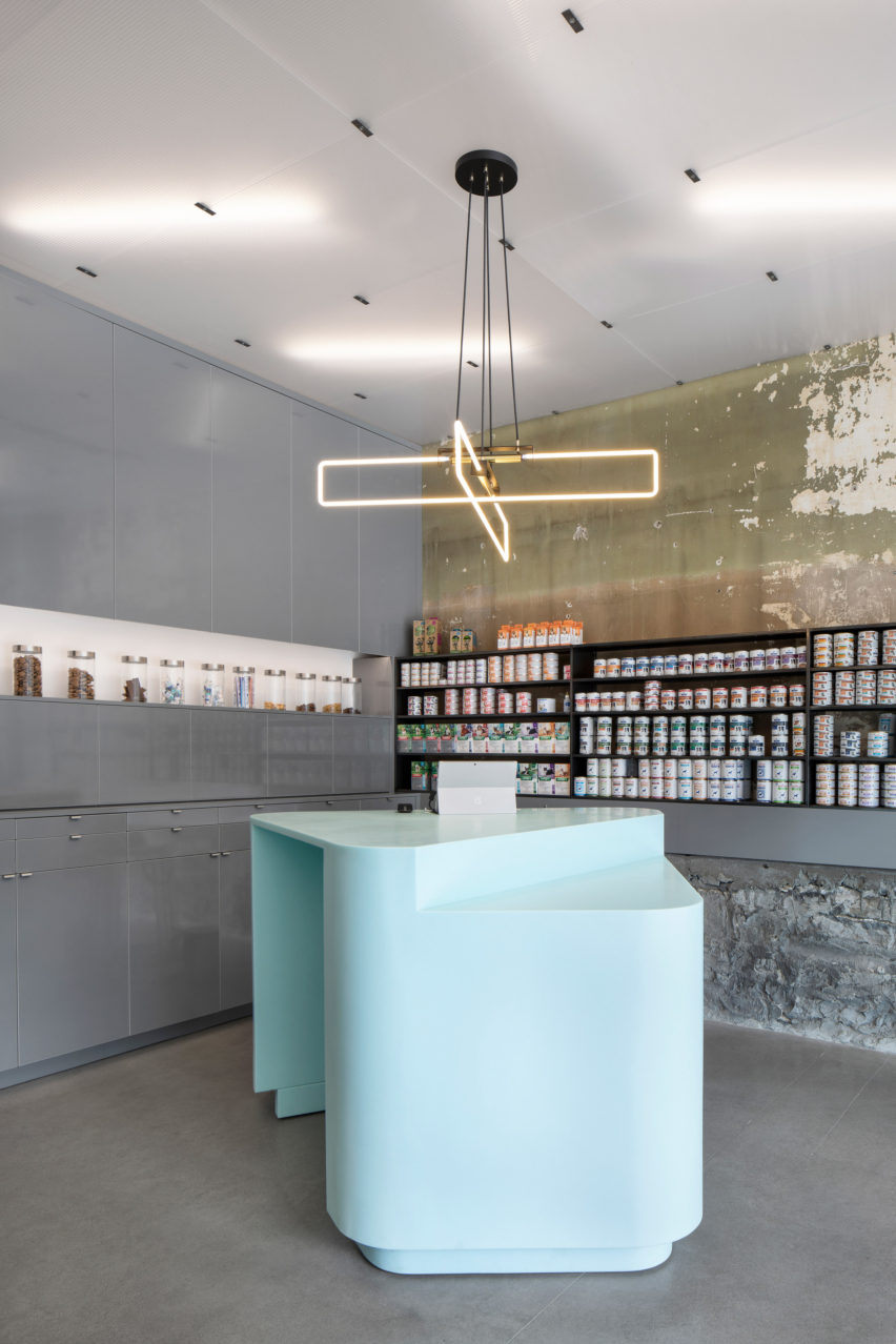 Veterinary Clinic by TBA