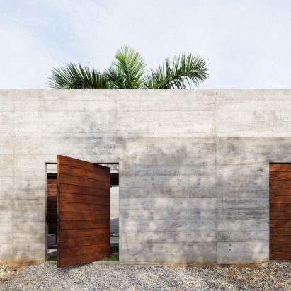 Zicatela House by Ludwig Godefroy and Emmanuel Picault
