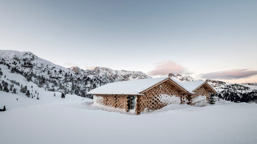 Zallinger Retreat by Network of Architecture (NOA) in Tyrol, Italy
