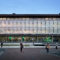 Algae curtain by ecoLogicStudio