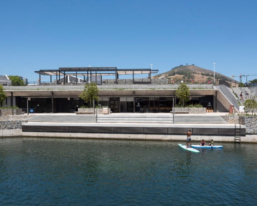 Battery Park, Cape Town, by DHK