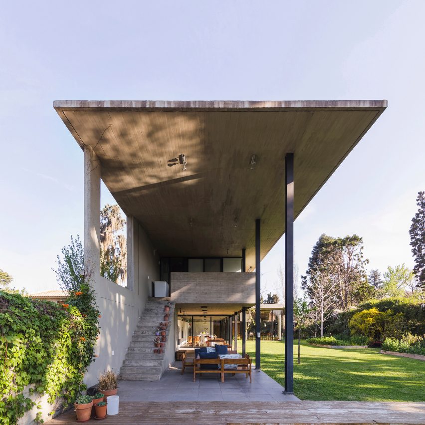 House CA by Pablo Gagliardo