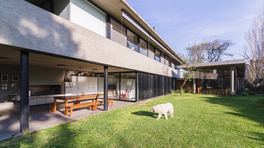 House CA by Pablo Gagliardo