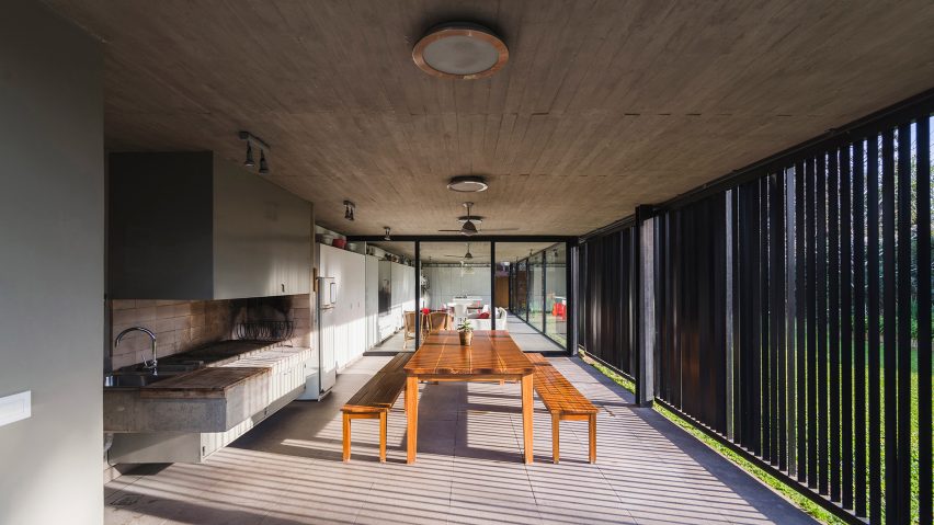 House CA by Pablo Gagliardo