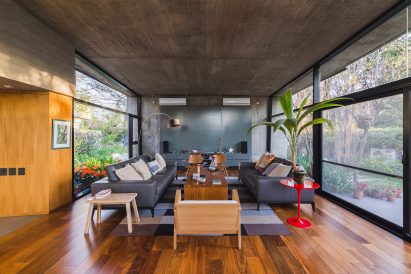 House CA by Pablo Gagliardo