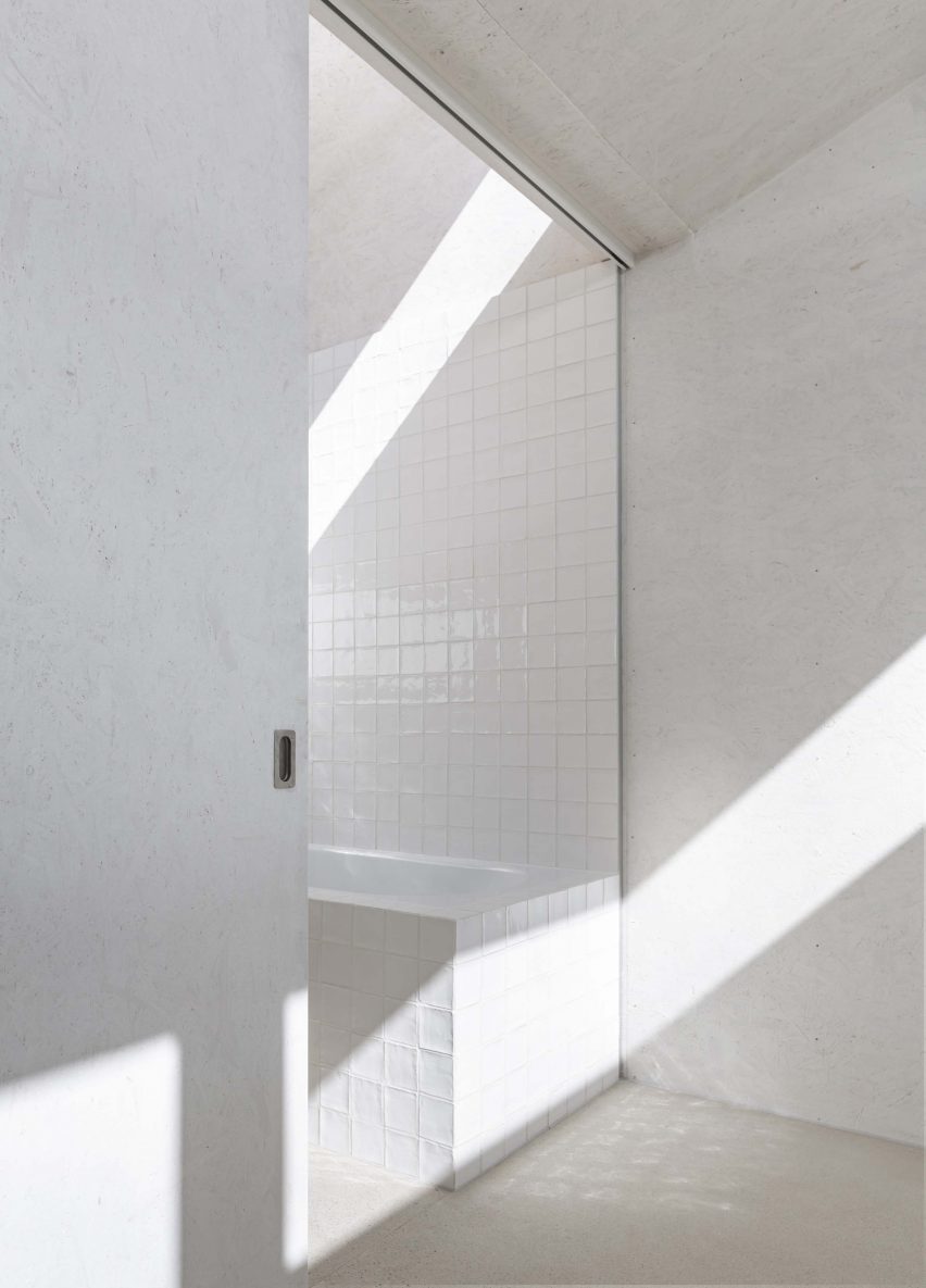 Casa CCFF by Leopold Banchini Architects in Lancy, Switzerland